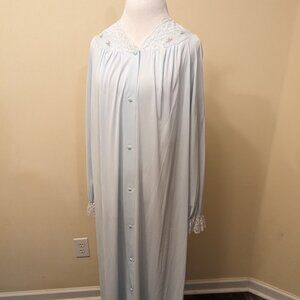 VINTAGE Shadow Line robe, light blue, nylon, rose details, size Medium